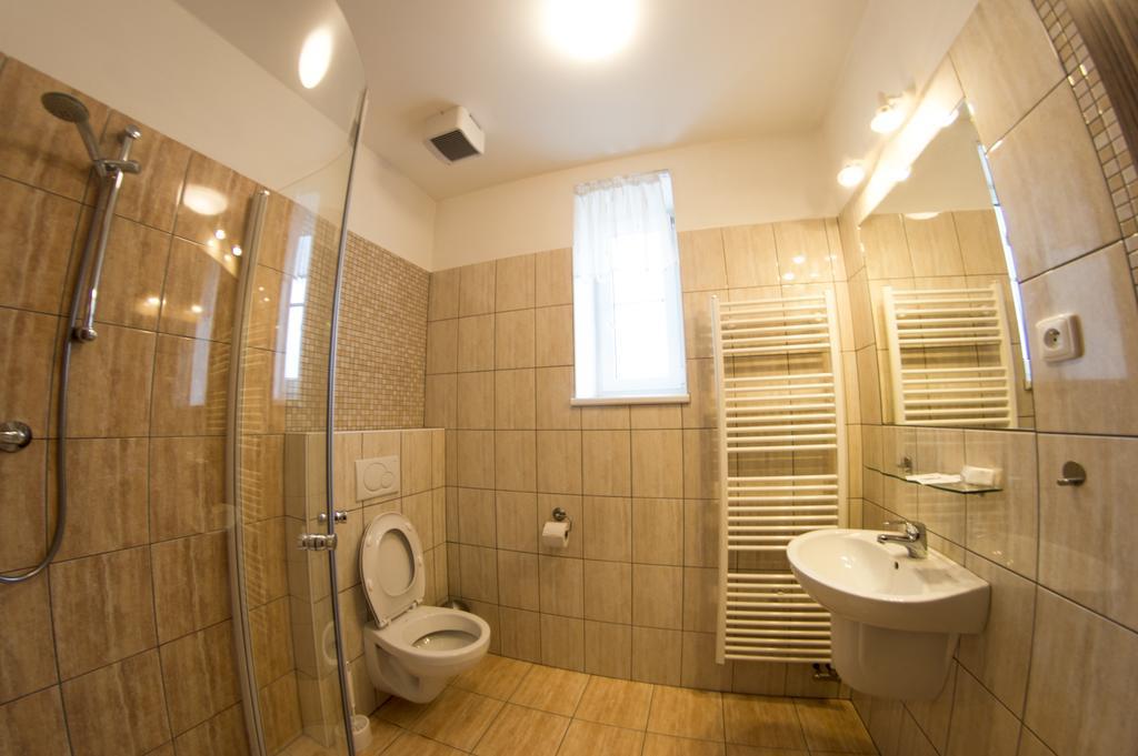 Wellness Hotel Hukvaldy Polopenze A Wellness V Cene Příbor Екстериор снимка